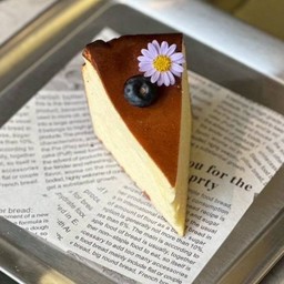 Basque Cheese Cake(ชีสเค้กหน้าไหม้)