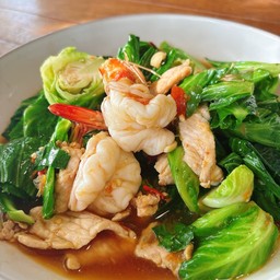 แขนงผัดกุ้งสด