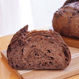 ซาวโดว์รสช็อกโกแลตแครนเบอร์รี่ ครึ่งโลฟ