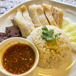 ข้าวมันไก่ต้ม