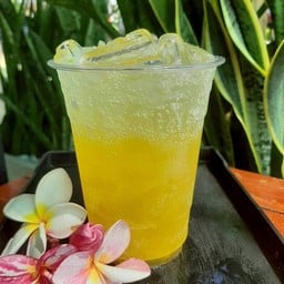 สับปะรดโซดา