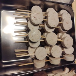 ร้านลูกชิ้นทอด-ลูกชิ้นยำ by Boss