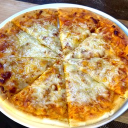 พิซซ่าชีสแป้งซาวโดว์