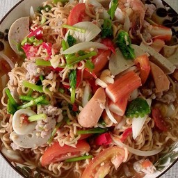 ยำมาม่า รวมมิตร