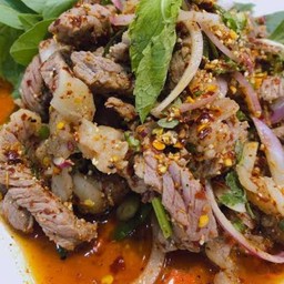 น้ำตกเนื้อ