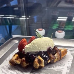 Croffle Berry