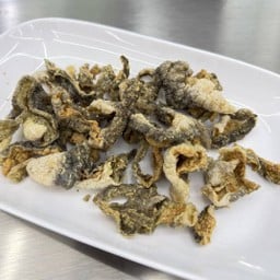 ลูกชิ้นปลา พ.พาณิชย์ ลาดพร้าว