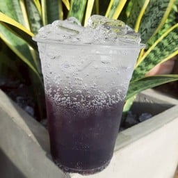 บูลเบอร์รี่โซดา