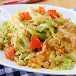 ข้าวผัดกะหล่ำปลีใส่ไข่ สูตรคลีน