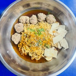 BD ต้มเส้นตีนไก่โครงไก่ก๋วยจั๊บ