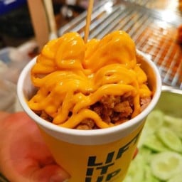 สะโพกไก่กรอบราดชีส