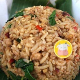 ข้าวคลุกกะเพราเนื้อตุ๋นขุนช้าง