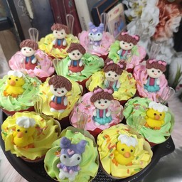 คัพเค้กครีมสด 10 คัพ แถม 2 คัพ ธีมเด็กหญิงเด็กชาย