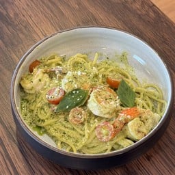 Spaghetti Pesto Shrimp ซอสเพลสโต้กุ้งย่าง