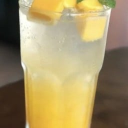 U&ME ชานมไข่มุก -