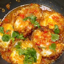 ไข่ดาวผัดเผ็ด