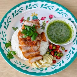 ข้าวหมูสามชั้นขยำ