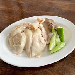 ก๋วยเตี๋ยวไก่โต้ง เจ้าดังซอยรูเบีย