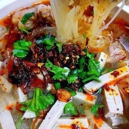 ก๋วยจั๊บญวนริมคลอง(ยำ ยำ คลุก)