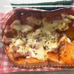 ปังพิซซ่าไส้กรอกชีส