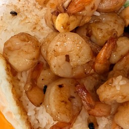 กุ้งขาวทอดกระเทียม