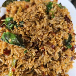 ข้าวผัดกะเพรา(คลุกรวมกัน)