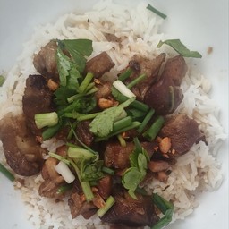 ข้าวแห้งบะเต็งหมู