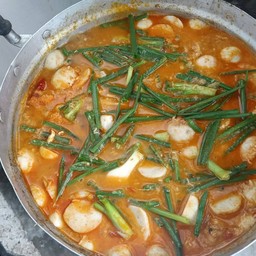 พูพู่ ขนมจีนน้ำยากะทิ