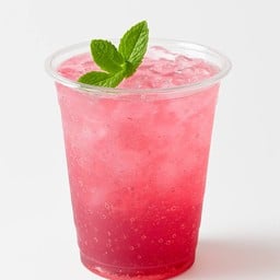 สตอเบอรี่ โซดา