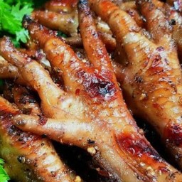 ตีนไก่ย่าง