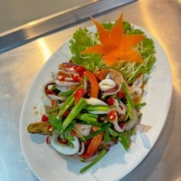 ยำทะเลรวม