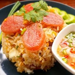 ข้าวผัดกุนเชียงไข่ดาว