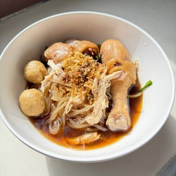 เตี๋ยวน่องไก่