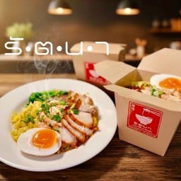 รัตนา บะหมี่เกี๊ยวข้าวหมูแดง-ลาดพร้าววังหิน 83