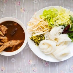 ขนมจีนน้ำเงี้ยว