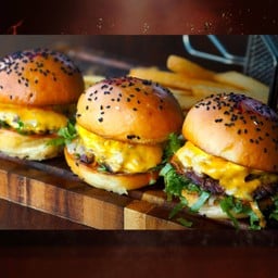 เดอะวูล์ฟ สแมช สไลเดอร์ The Wolf's Smashed Sliders