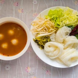 ขนมจีนน้ำยาป่า เเซ่บๆทานคู่กับผักสดเส้นเหนียวนุ่มค่ะ