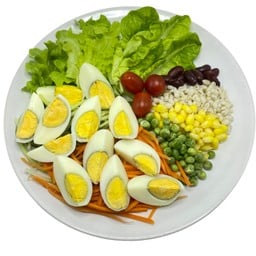 สลัดไข่ต้ม