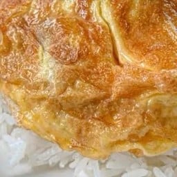 ข้าวไข่เจียวปู (เมนูดังกำลังฮิต)