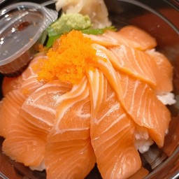 ข้าวหน้าแซลมอนสดไม่มีซุป