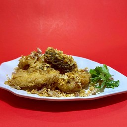 เนื้อปลากะพงทอดกระเทียมพริกไทย