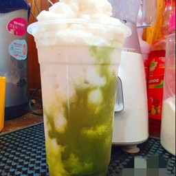 ชาเขียว + มะพร้าวปั่น ทูโทน