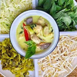 ขนมจีนแกงเขียวหวานไก่