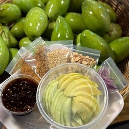 สามใบเถา มะม่วงน้ำปลาหวานทรงเครื่อง ตลาดสมอลล์คลองร.5 ตลาดสมอลล์คลองร.5