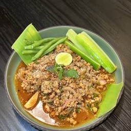 ลาบหมูข้าวคั่ว