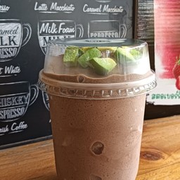 อะโวคาโด กล้วยหอม โกโก้ ปั่นนมสด