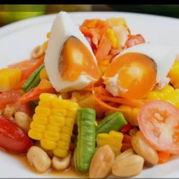 ตำไทยข้าวโพดไข่เค็ม