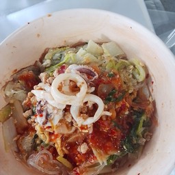 สุกี้แห้งหมึกไก่