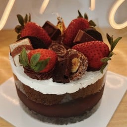 ครึ่งปอนด์ เค้กช็อกโกแลตนมสดพรีเมียม ไม่เขียนข้อความ