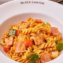 Stir-Fried Fusilli with Ham and Tomato Sauce